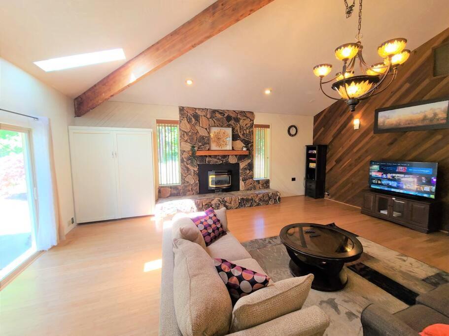 The Hideaway Villa Port Angeles Exterior photo